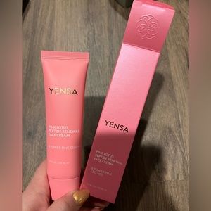 Yensa Pink Lotus Renewal Face Cream